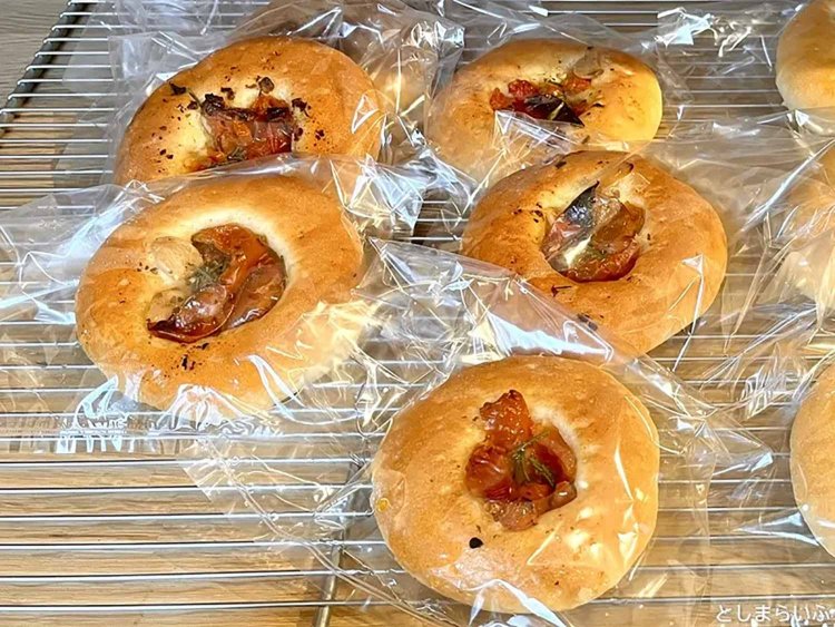 【としまらいふ】Manhattan Bakery & Wine Bar