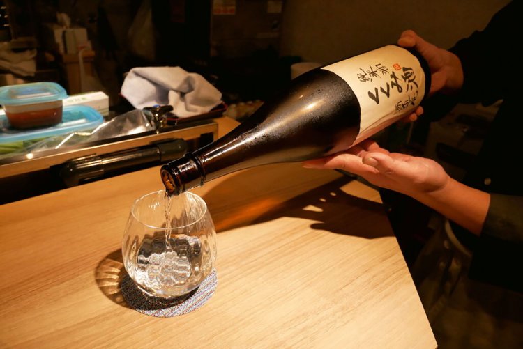 酒道庵 純米 くくみ酒。