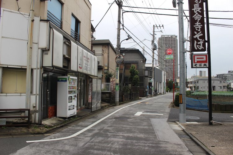 ベルナールハラ