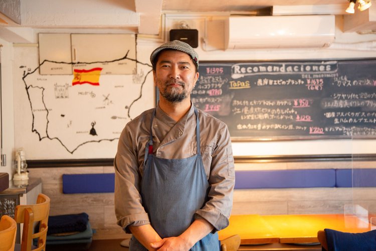 森山さんは日本パエリア協会の理事も務める。