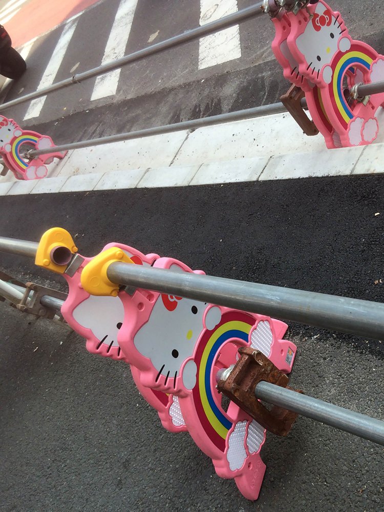 キティちゃん型。キティちゃんの仕事の幅は広い。