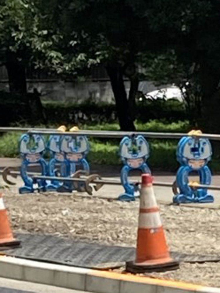 遠目に見た「オジギビト」型。人間デザインの場合、かなり頭身が小さくなる。