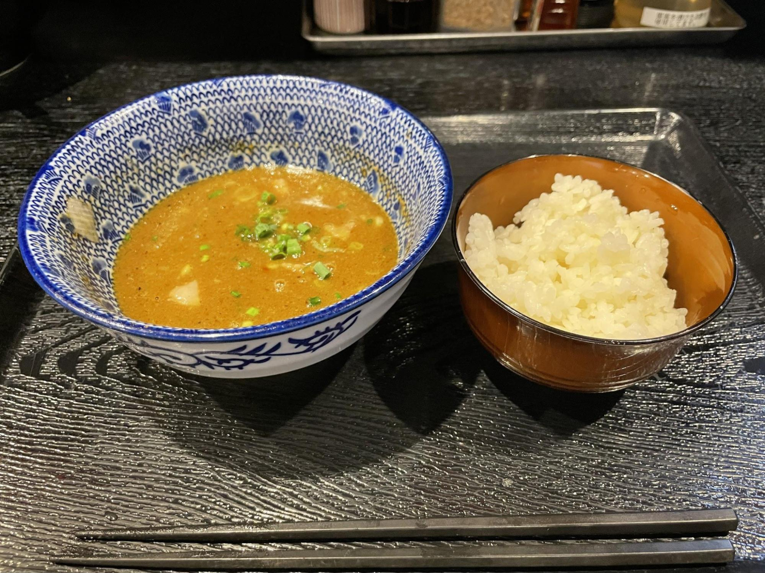 コスパ最高のカレ変(200円)。この金額でつけ麺スープを２度楽しめる。