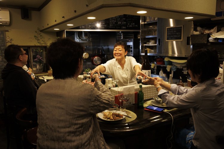 「体を整える陰陽五行の考えも食に取り入れています」。常連曰く「ここは上級家庭料理」「食べたら体が喜ぶ！」。