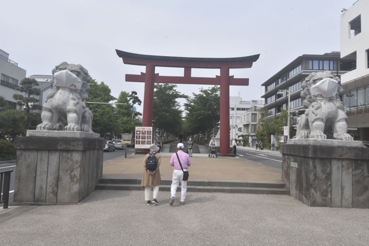 和田合戦の際に激戦の舞台となった若宮大路。