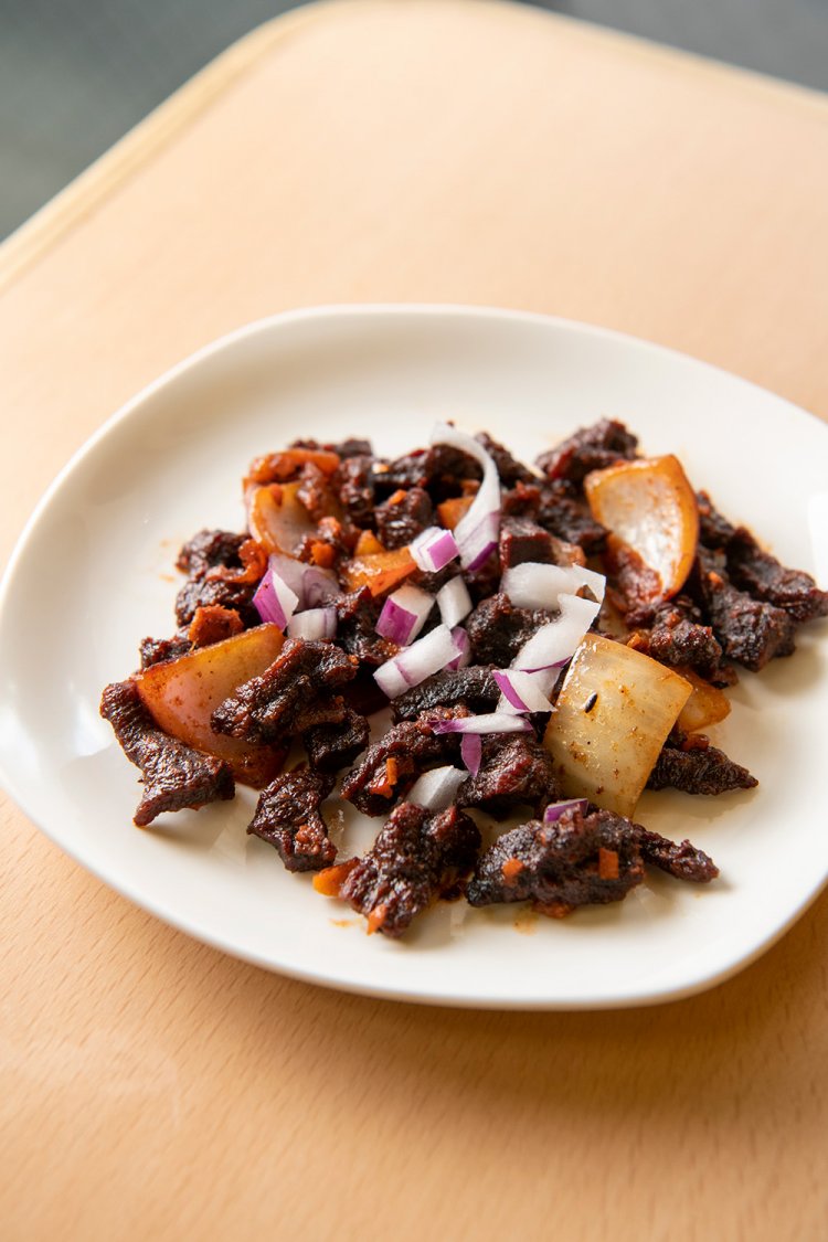 干したマトンの炒めものスクティ850円。