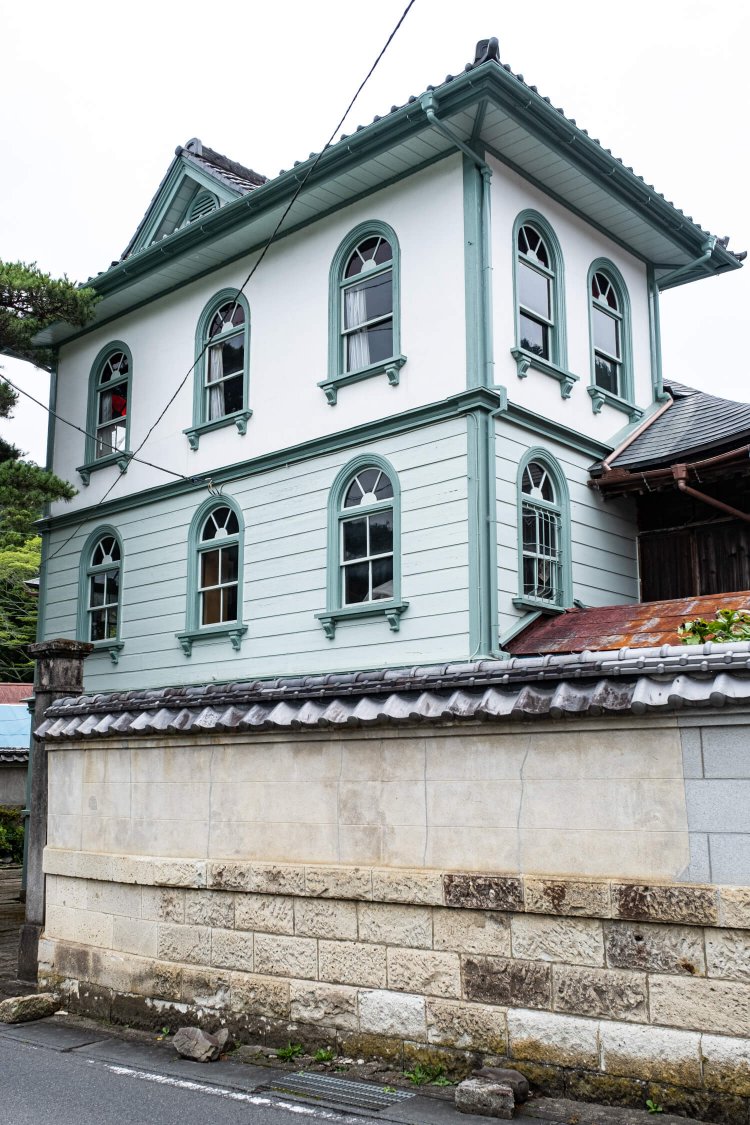 国登録有形文化財の間宮家住宅。