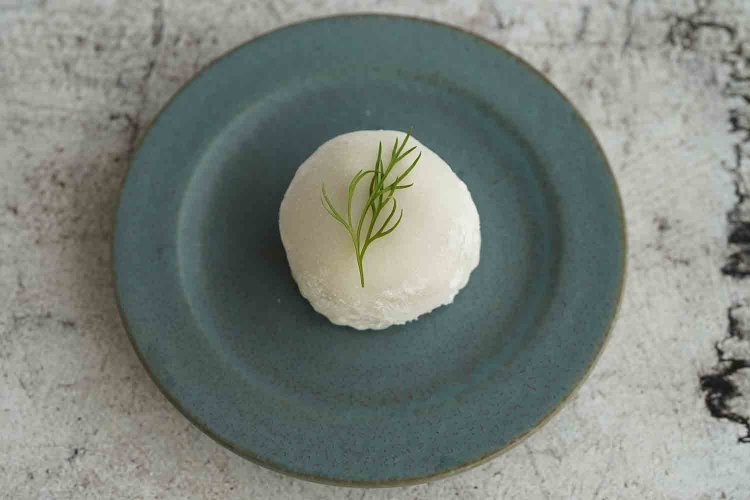 白無花果とマスカルポーネの大福480円。