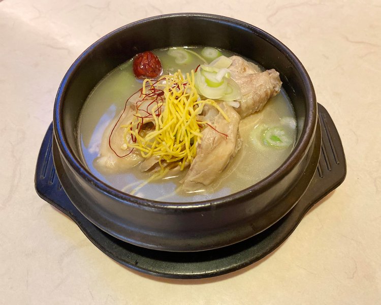 サムゲタン1000円。