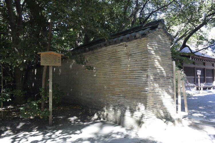 立派な塀じゃ！！