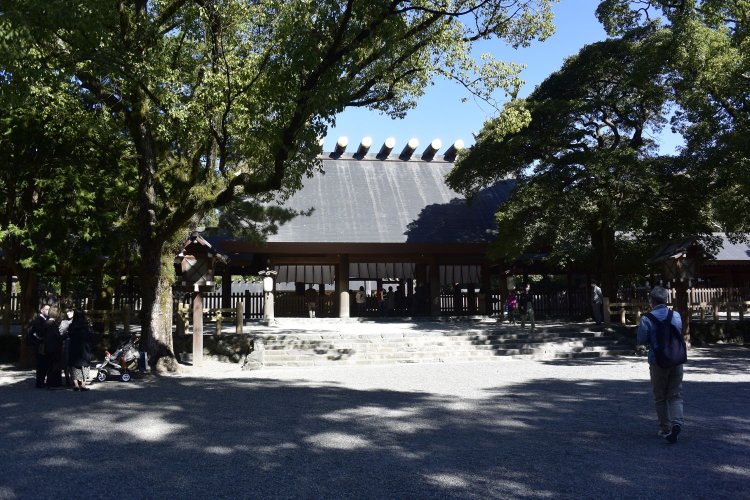 神宮本尊。熱田神宮の本殿、この中に草薙神剣が祀られておる。