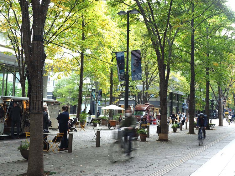 東京駅周辺。心地よい時間が流れている。