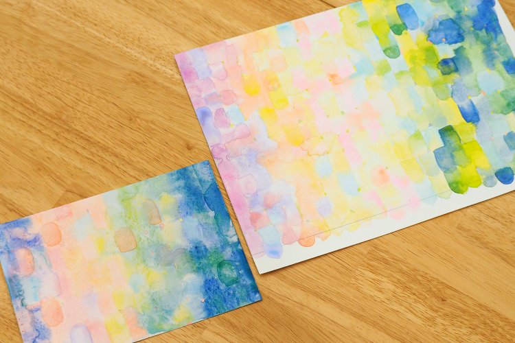 表紙のラフ（左）と原画