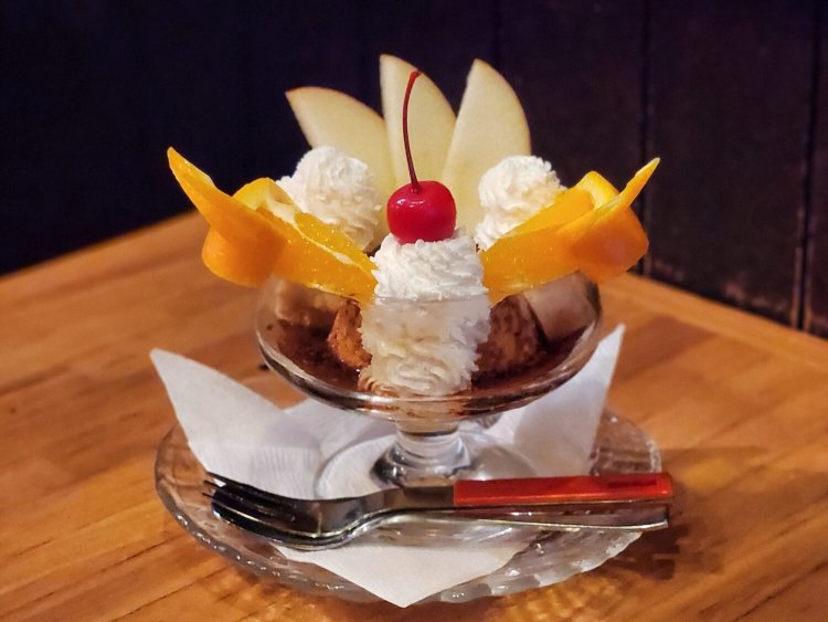 自家製プリン 650円。