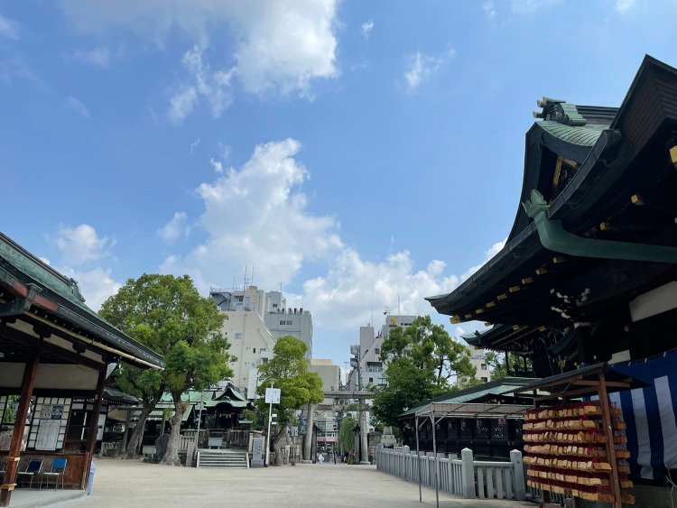 大阪天満宮。