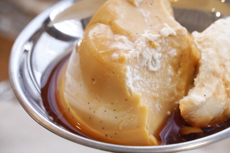 黒いツブツブがバニラビーンズ。