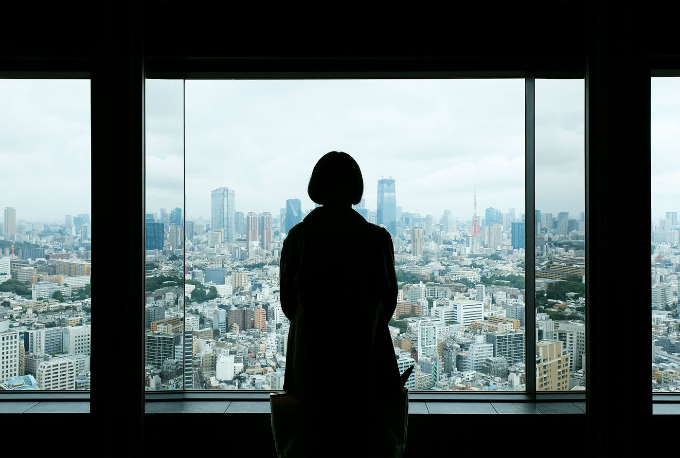 恵比寿ガーデンプレイスタワー38階のスカイラウンジ。東京タワーも見える（撮影協力＝恵比寿ガーデンプレイス ※特別に許可を得て撮影しています）