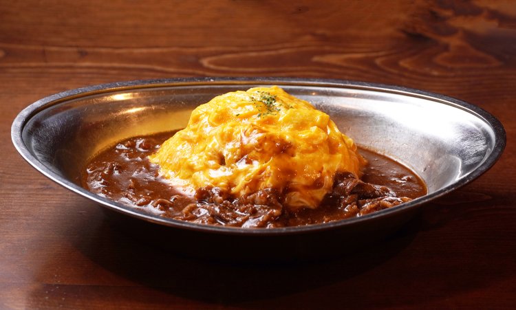 オムハヤシ900円。