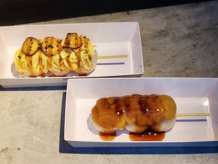 お芋のみたらし団子（モンブラン仕立て/ブリュレ仕立て） 各390円。