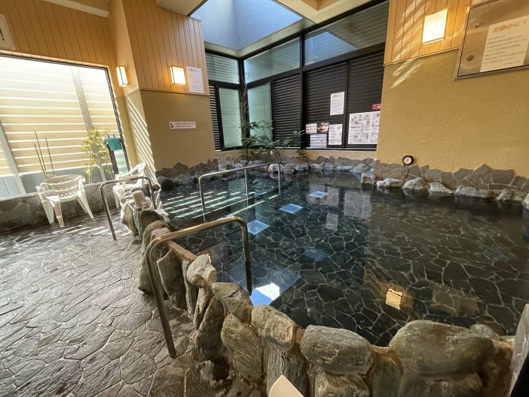 良質な地下水を使ったお湯で肌もスベスベに！