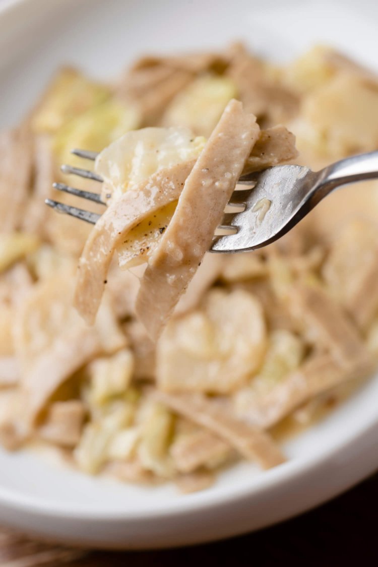 ピッツォッケリ1320円はディナー限定。