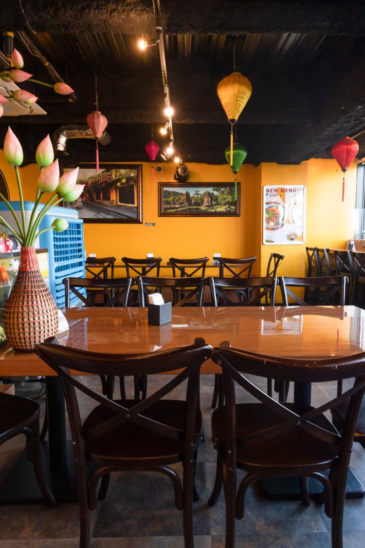 平たい麺7バインミーシンチャオ