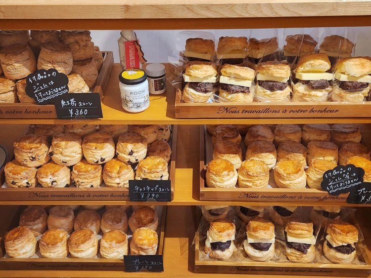 北千住茶香のスコーンのショーケース