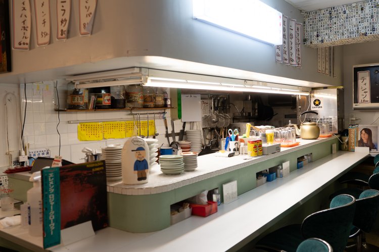 高円寺　黒黒黒