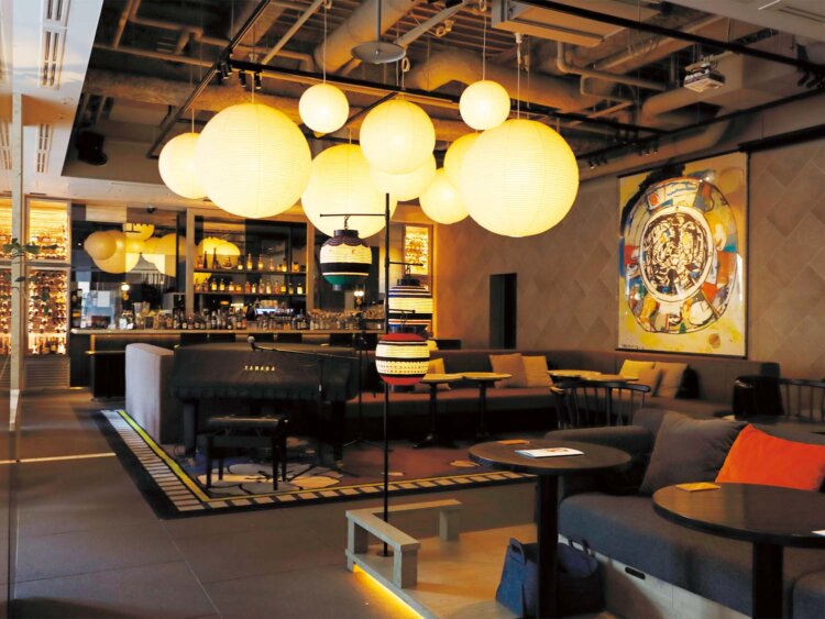 シックなインテリア。“大人時間”にぴったり。