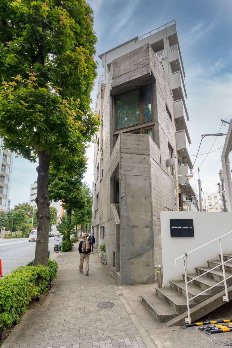 進藤さん「デザインはもちろん、設計者がそこで暮らし続けたことにリスペクト。最も好きな建築です！」。