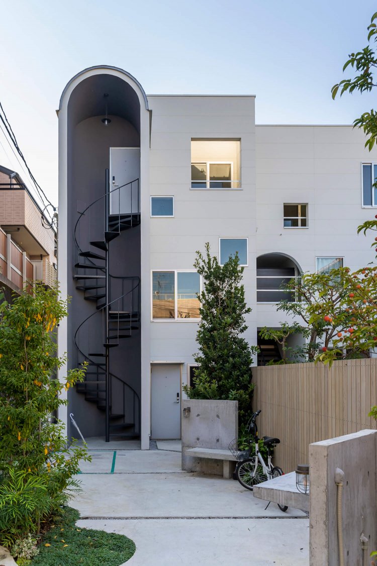 「Dorp」の外観。左は省スペースのため螺旋階段に。