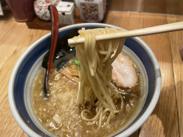 ツルっと食べられて、パツパツとした食感。マネージャーが語った言葉を体現している。