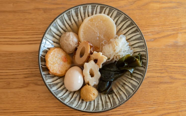 【東京おでんだね】北千住の駄菓子屋さん、小倉商店