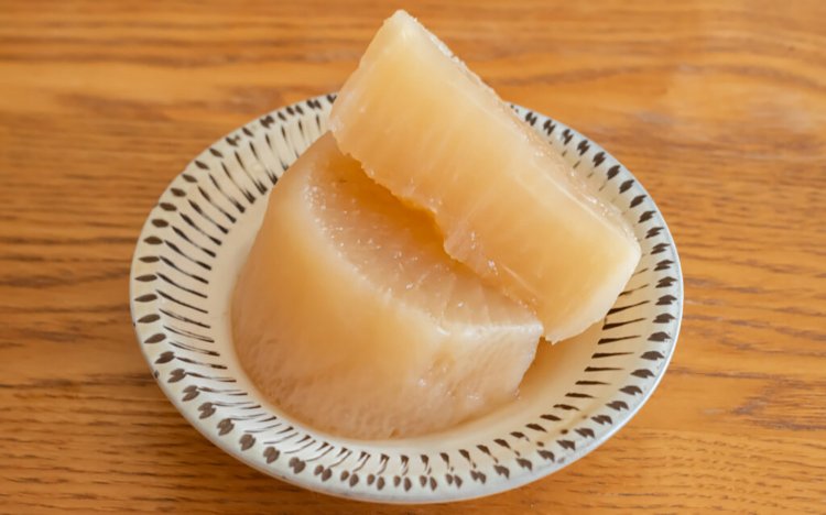 【東京おでんだね】北千住の駄菓子屋さん、小倉商店