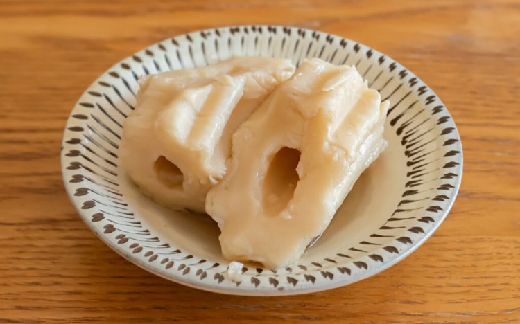 【東京おでんだね】北千住の駄菓子屋さん、小倉商店