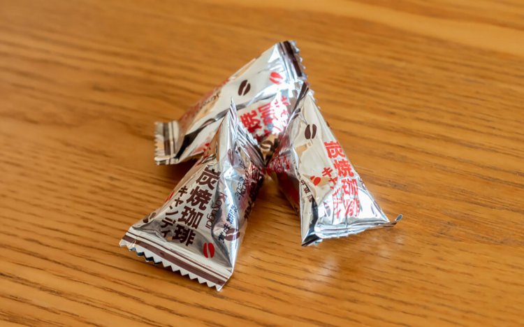 【東京おでんだね】北千住の駄菓子屋さん、小倉商店