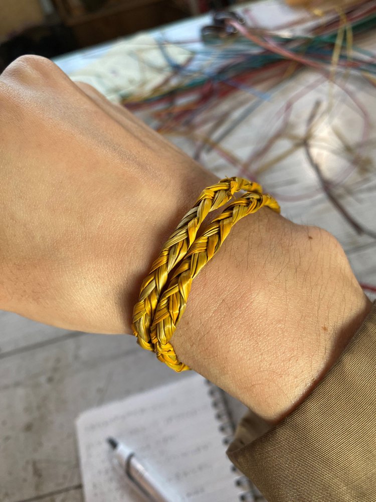 ミサンガ。不器用なりにがんばった。