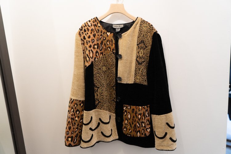 スタイリングのポイントにしたくなるジャケット。