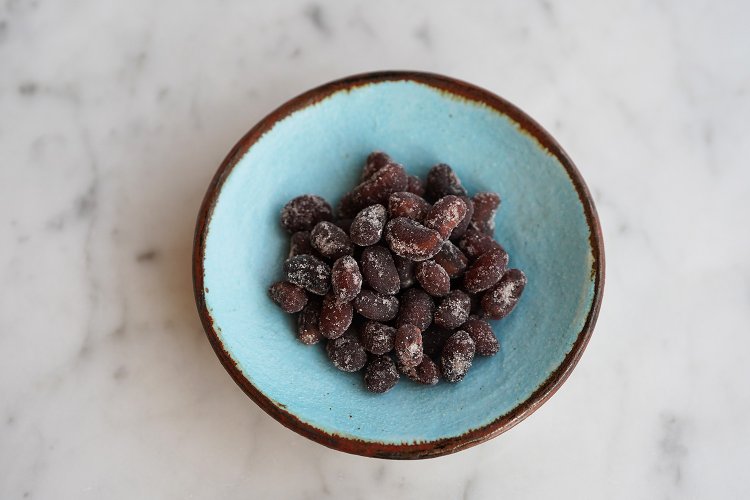 本店限定「甘名納糖」1袋864円（税込）。特定の曜日に販売なので、確認のうえお店に行くのがおすすめ。