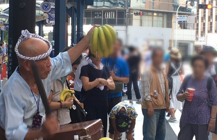 フーテンの寅さんスタイルで昭和の雰囲気を醸し出す、楽し家 舘助さん。