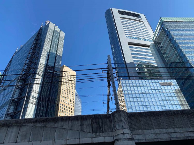 日比谷神社の近辺にて。