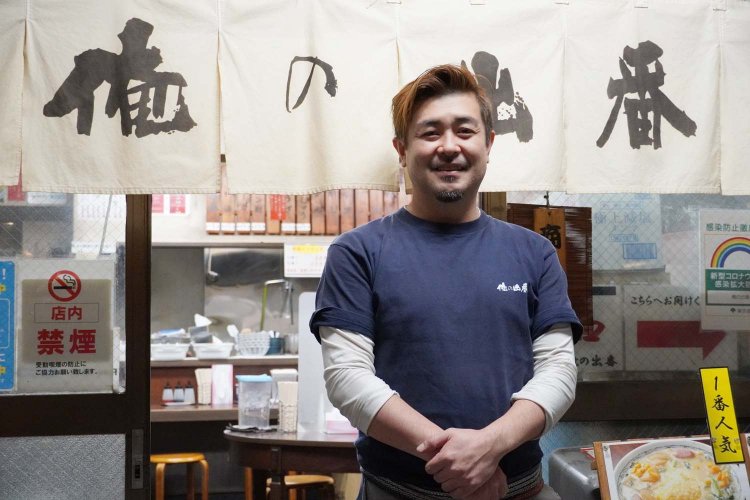 今でも新しいラーメンづくりに余念がない福島さん。