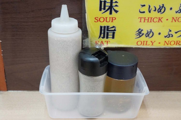 薬味でパンチきかせるのも、酢を加えてあっさり味わうのも自在に楽しめる。