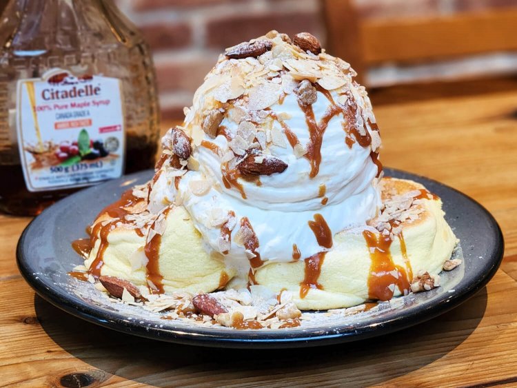 池袋で人気の居心地よくスイーツがおいしいカフェ2店！ ～黒猫スイーツ散歩 池袋編まとめ～