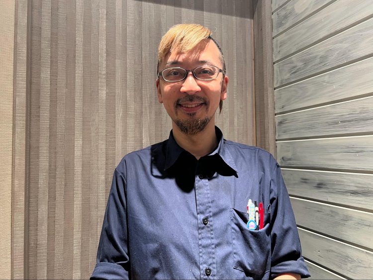 『錦糸町中華そばさん式』店主の谷地さん。