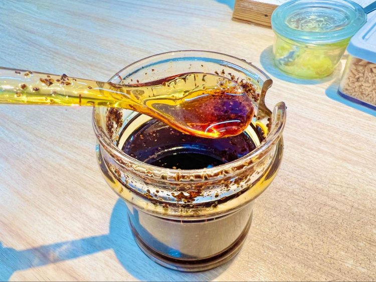 ラー油も手作りだ。