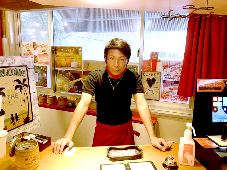 マスターの熊谷直人さん。少し話すだけでその温かい人柄が伝わってくる。