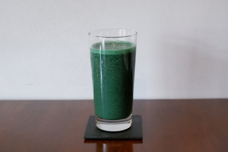 スコットのスムージー700円。味噌が隠し味に。