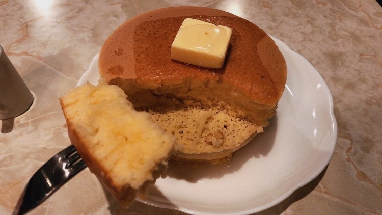 大ボリュームのホットケーキで大満足！