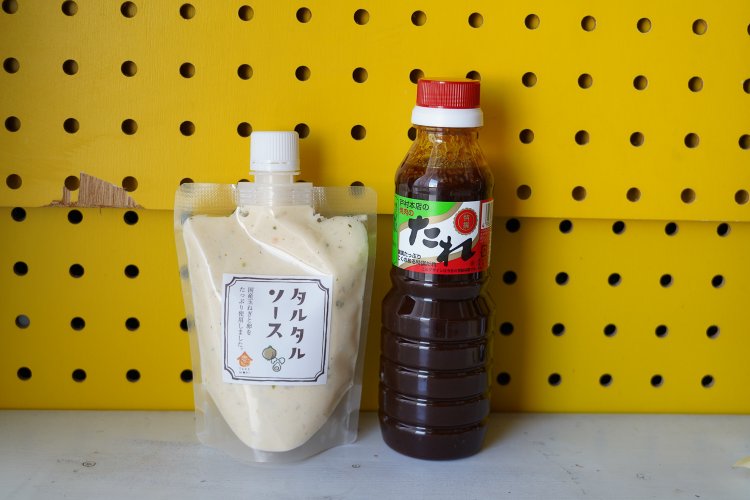 タルタルソースと戸村本店の焼き肉のたれも買ってしまった